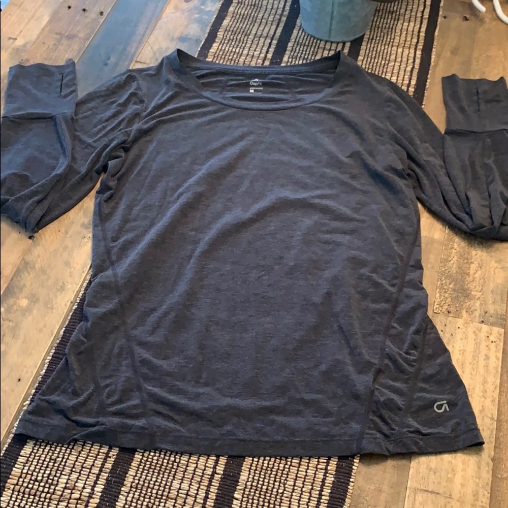 GapFit Breath Maternity Long Sleeve. Size M.